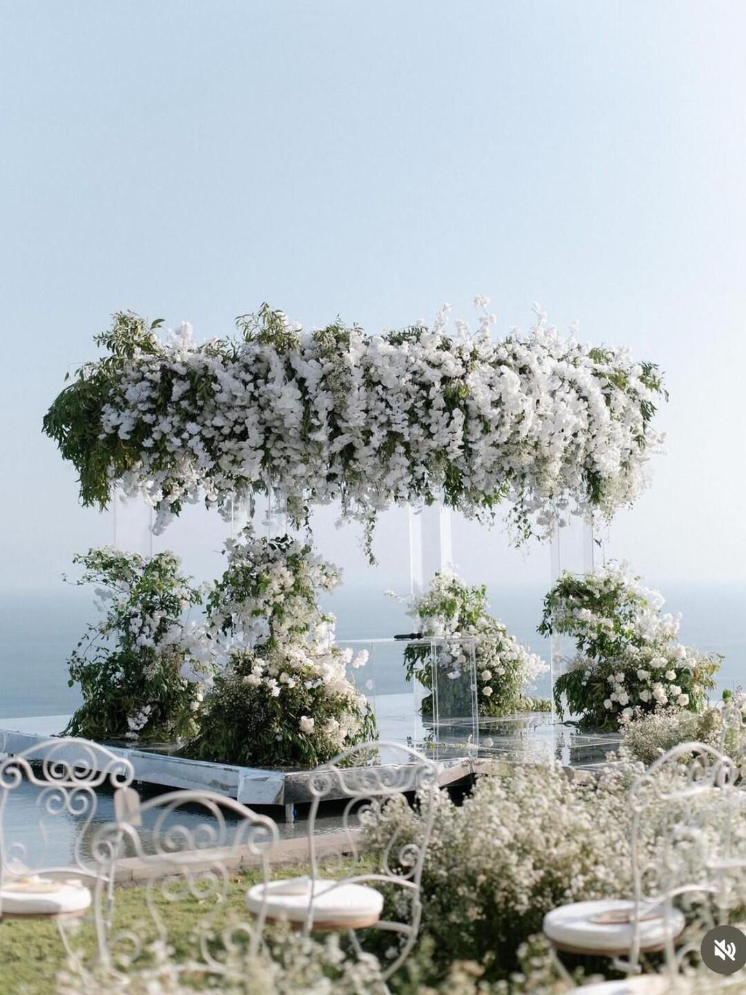 Acrylic Round Pergola at Six Senses