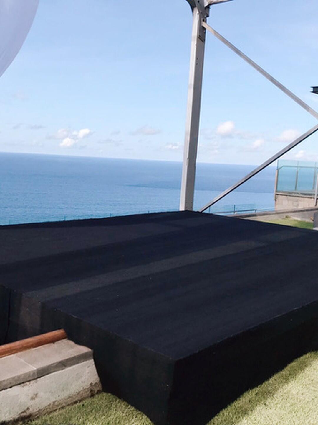Carpet Stage