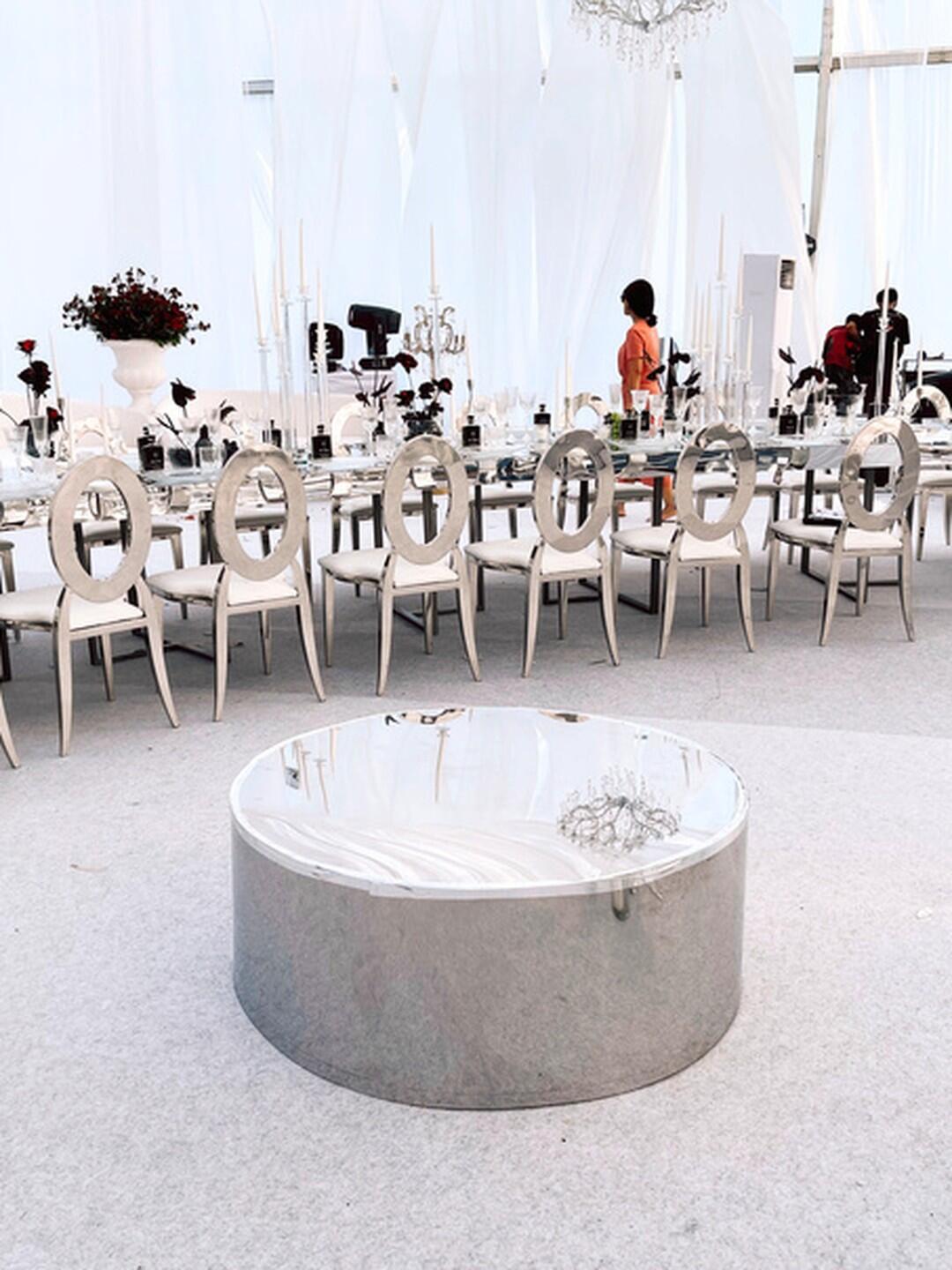 Mirror Round Stage